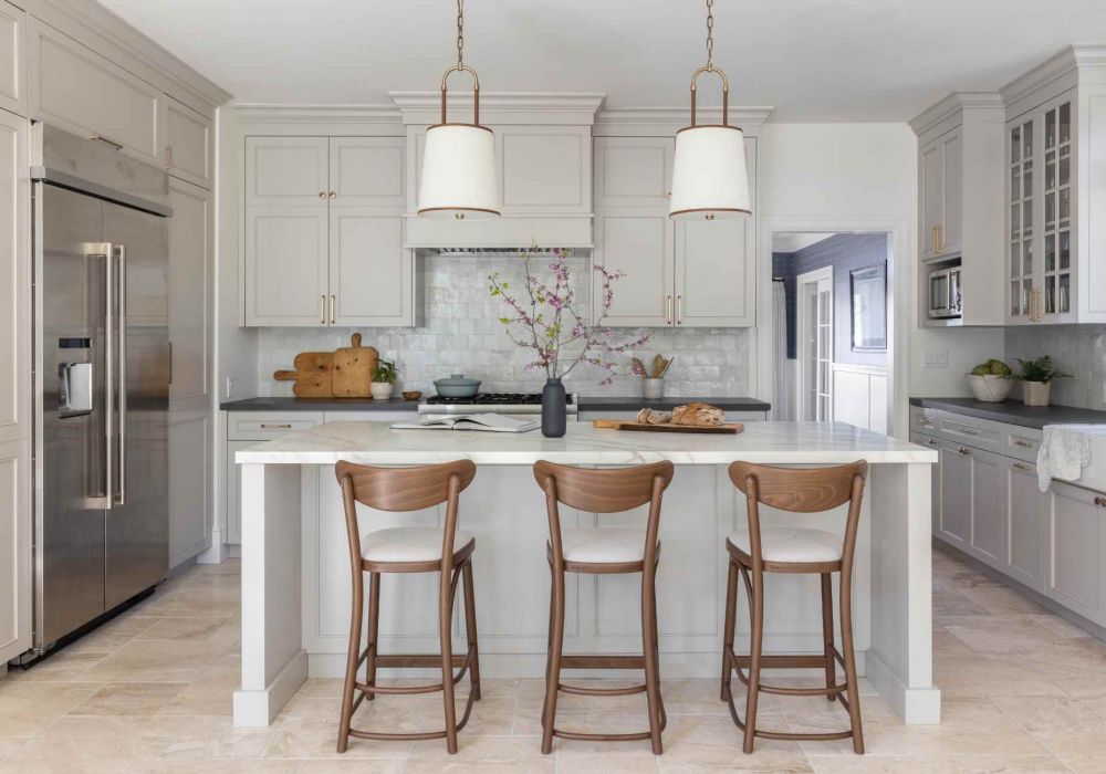 coddington-design-san-francisco-bay-area-when-to-hire-an-interior-designer-transitional-kitchen-design-zellige-tile-custom-cabinetry-refined-luxury-interior-design