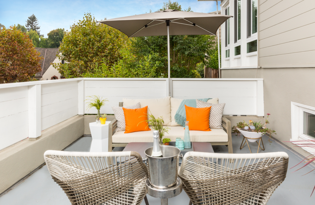 Coddington-Dining-Oakland-Hills-Side-Table-Exterior-Sectional-Woven-Orange-Blue-Outdoor-Furniture