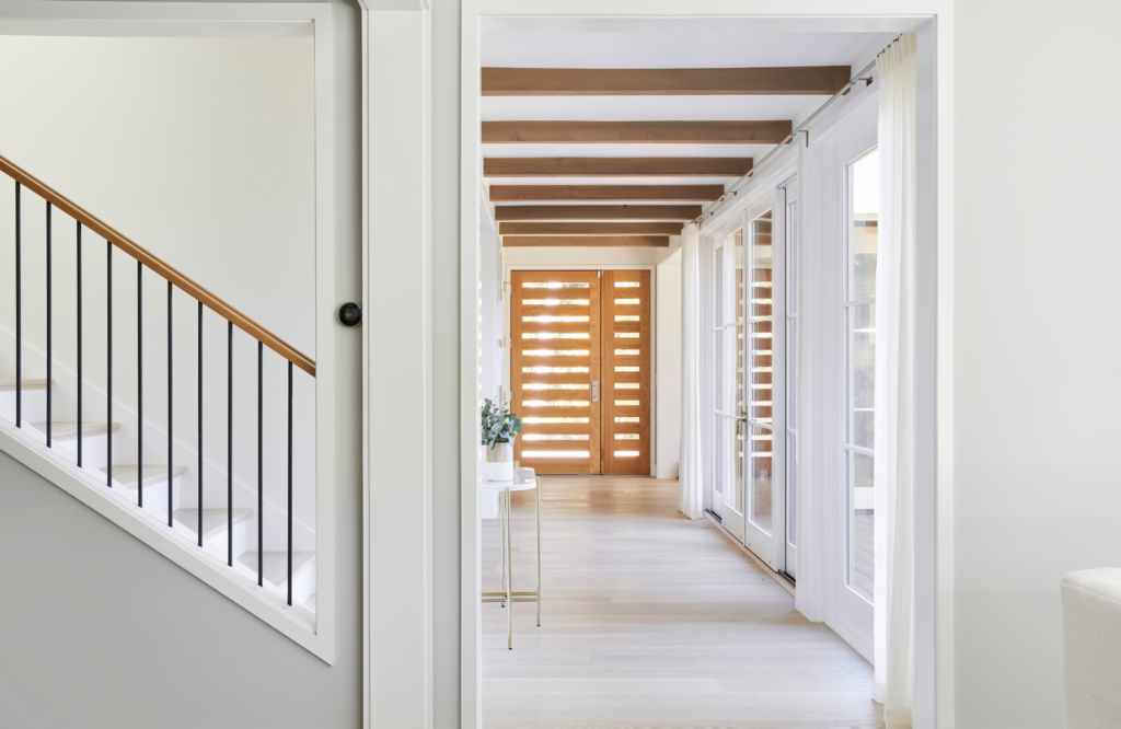 Coddington-design-SF-Modern-Bay-Area-Entry-Hall-Windows-Console-Plants-Nature-Wood-Beams-Interior-Design-White
