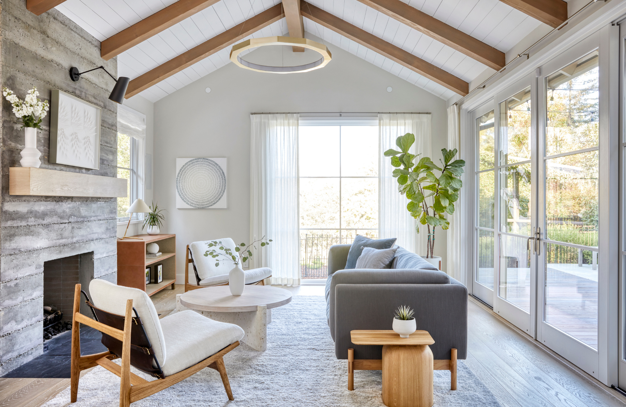 coddington-design-ross-ca-evolution-of-san-francisco-interior-designer-california-modern-living-room-rustic-modern-fireplace-luxury-interior-design